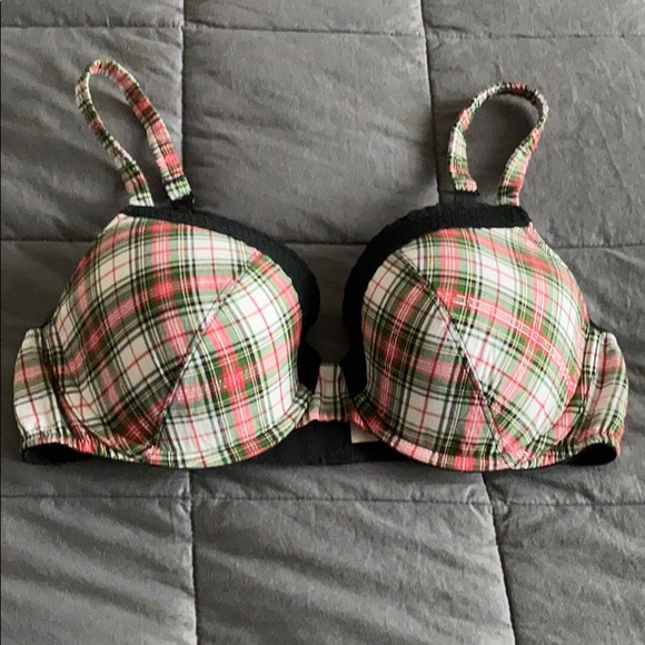 Victoria’s Secret Pajama Shirt & Matching Bra - Picture 10 of 16